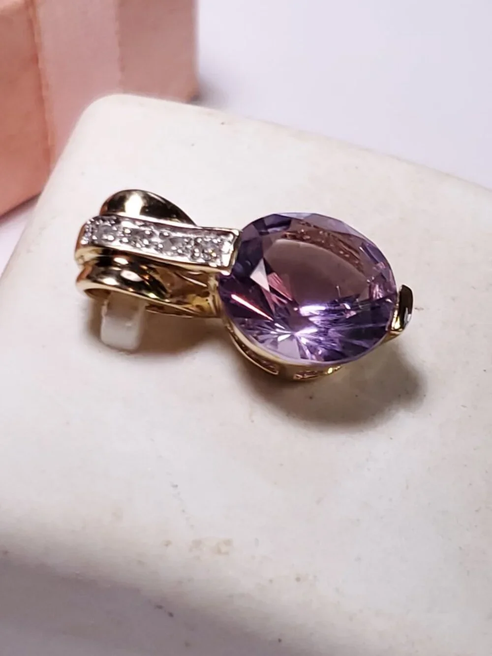 Estate 3.55ctw Round Amethyst & Diamond fancy bail 14Kt YellowGold Pendant#24952